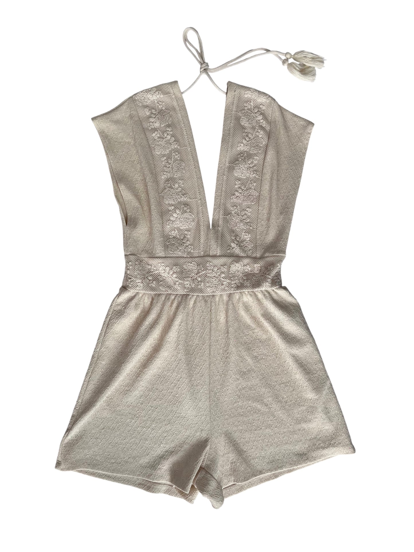 Mono corto Zara marfil con bordado floral y escote profundo – Talla M