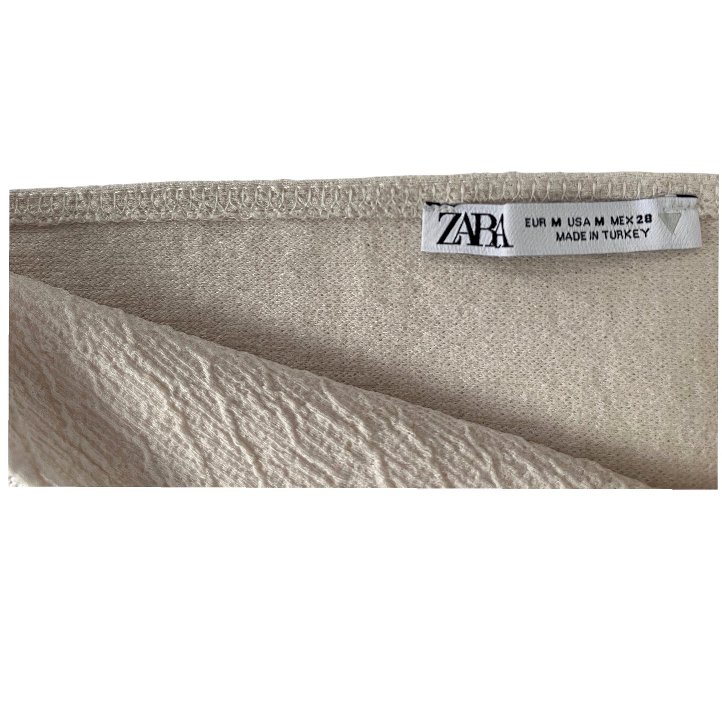 Mono corto Zara marfil con bordado floral y escote profundo – Talla M