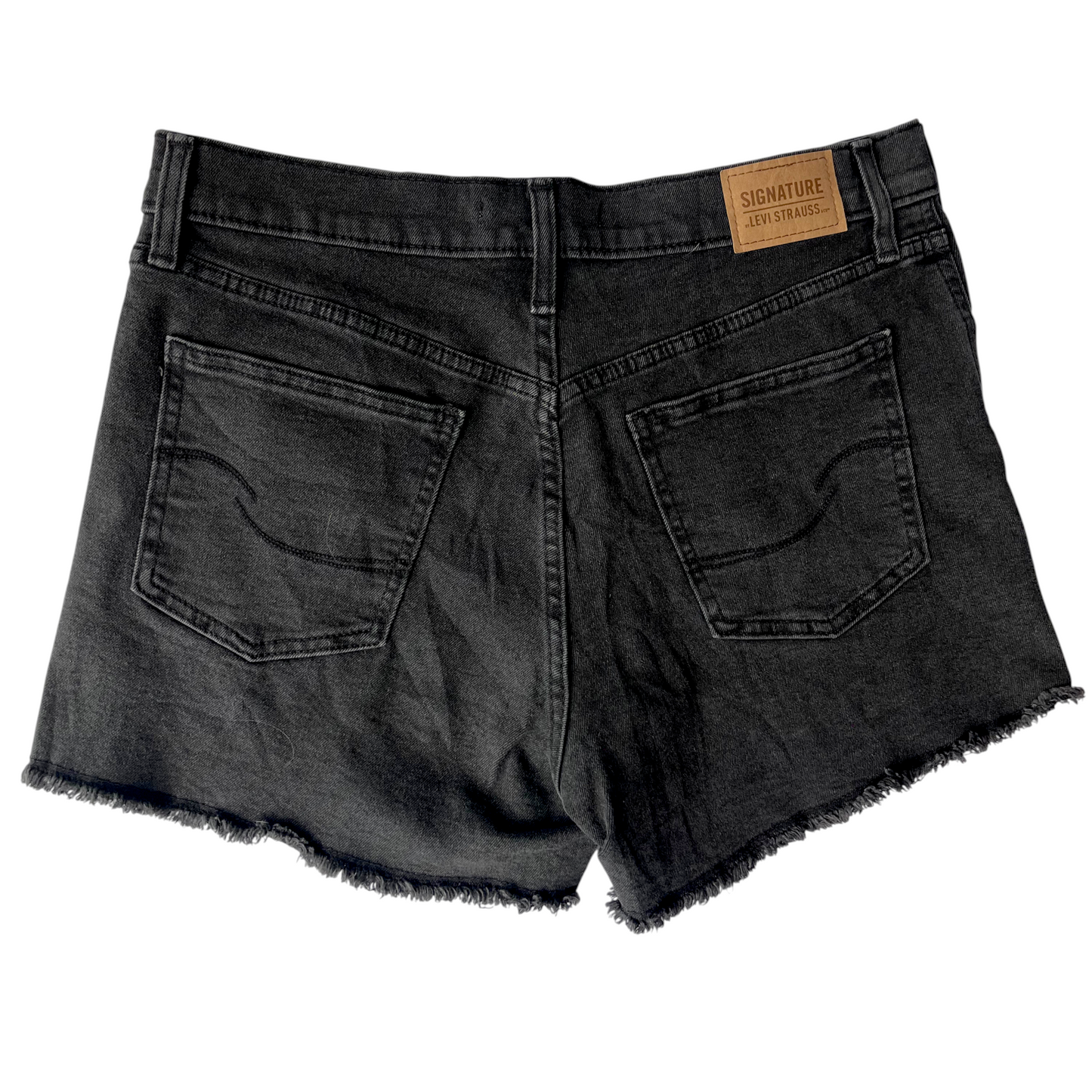 Shorts Levi’s negros corte alto con ruedo deshilachado – Talla L