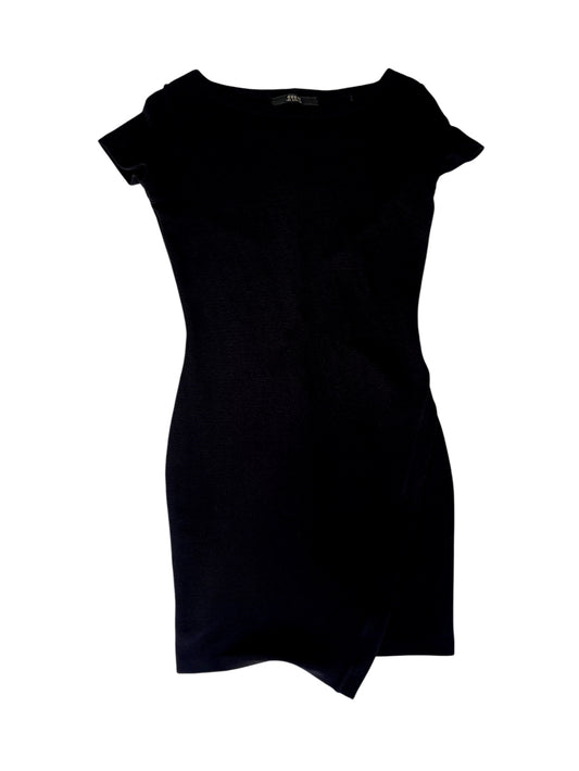 Vestido negro Guess ajustado con detalle cruzado – Talla S-M